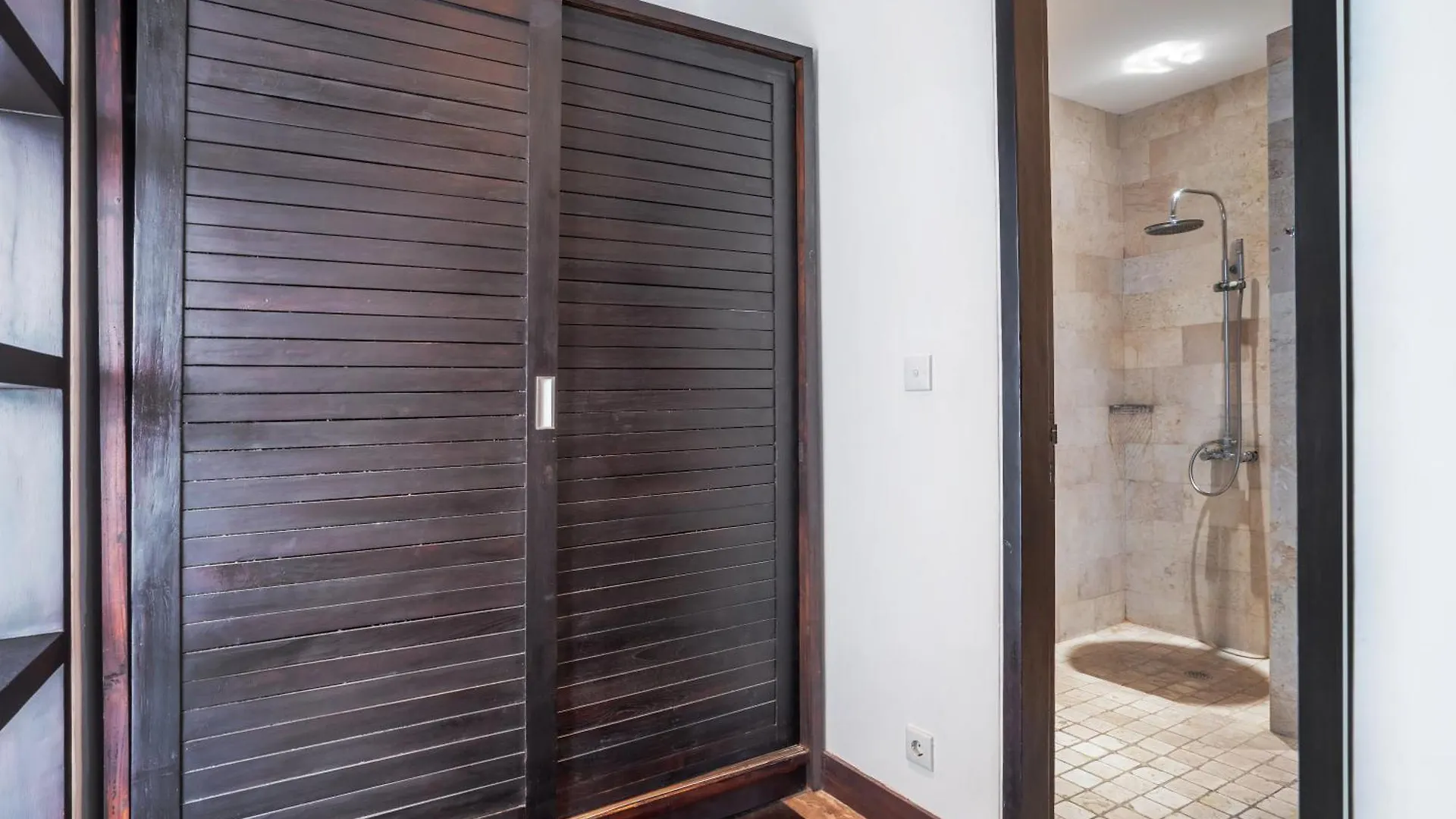 فيلة Danoya Private Luxury Residences سمينياك