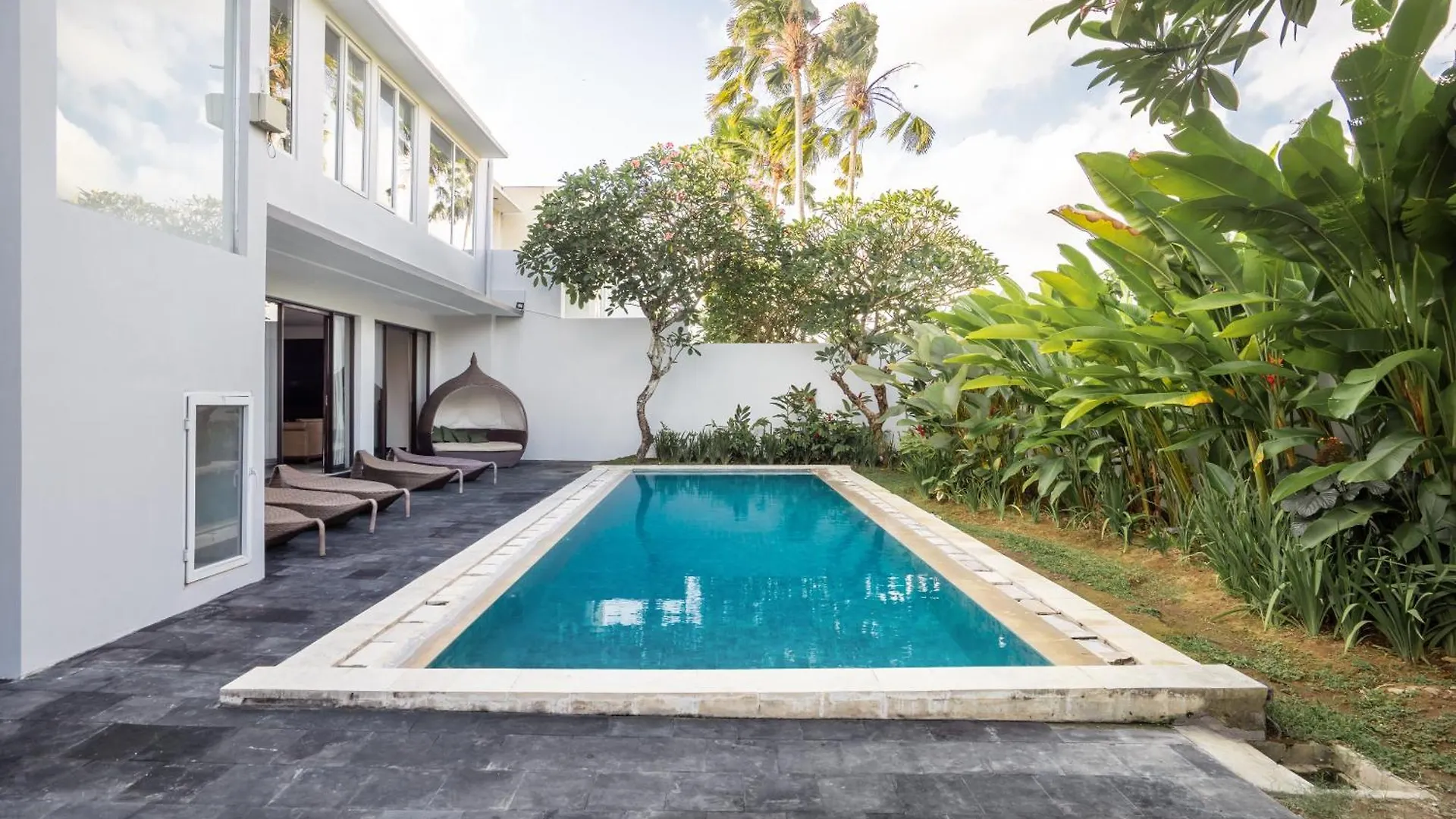 Danoya Private Luxury Residences سمينياك 0*,